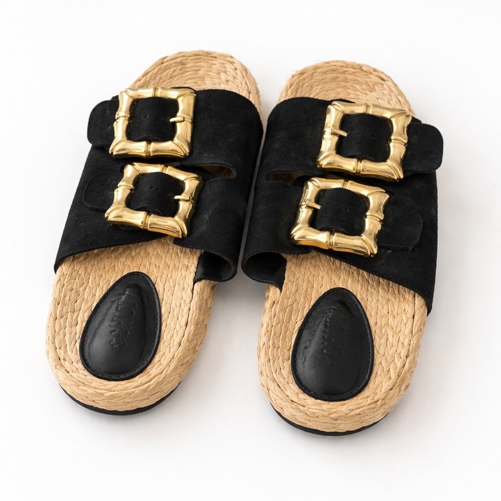 Enola Rope Flat Sandal in Black
Schutz
Color: Black